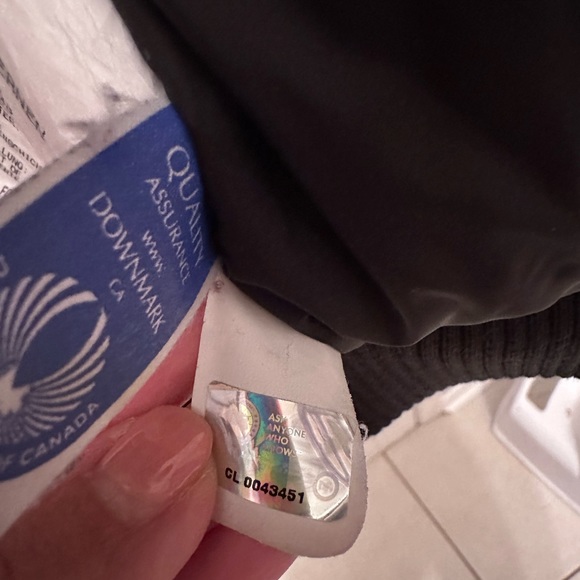 Canada Goose Chiliwack Coat, colour;Purple, size xsmall - Picture 9 of 16